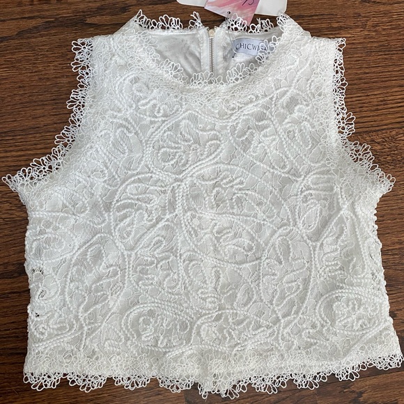White lace blouse NWT Chicwish - Picture 5 of 8